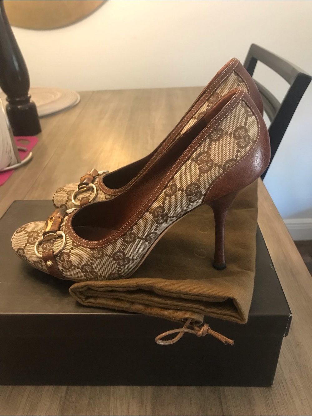 Gucci Beige/Brown GG Canvas Horsebit Heel Pumps - Picture 4 of 16